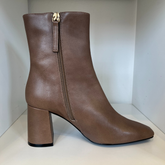 Angel Alarcon Drimia 25576 Sivaletti Donna Terra